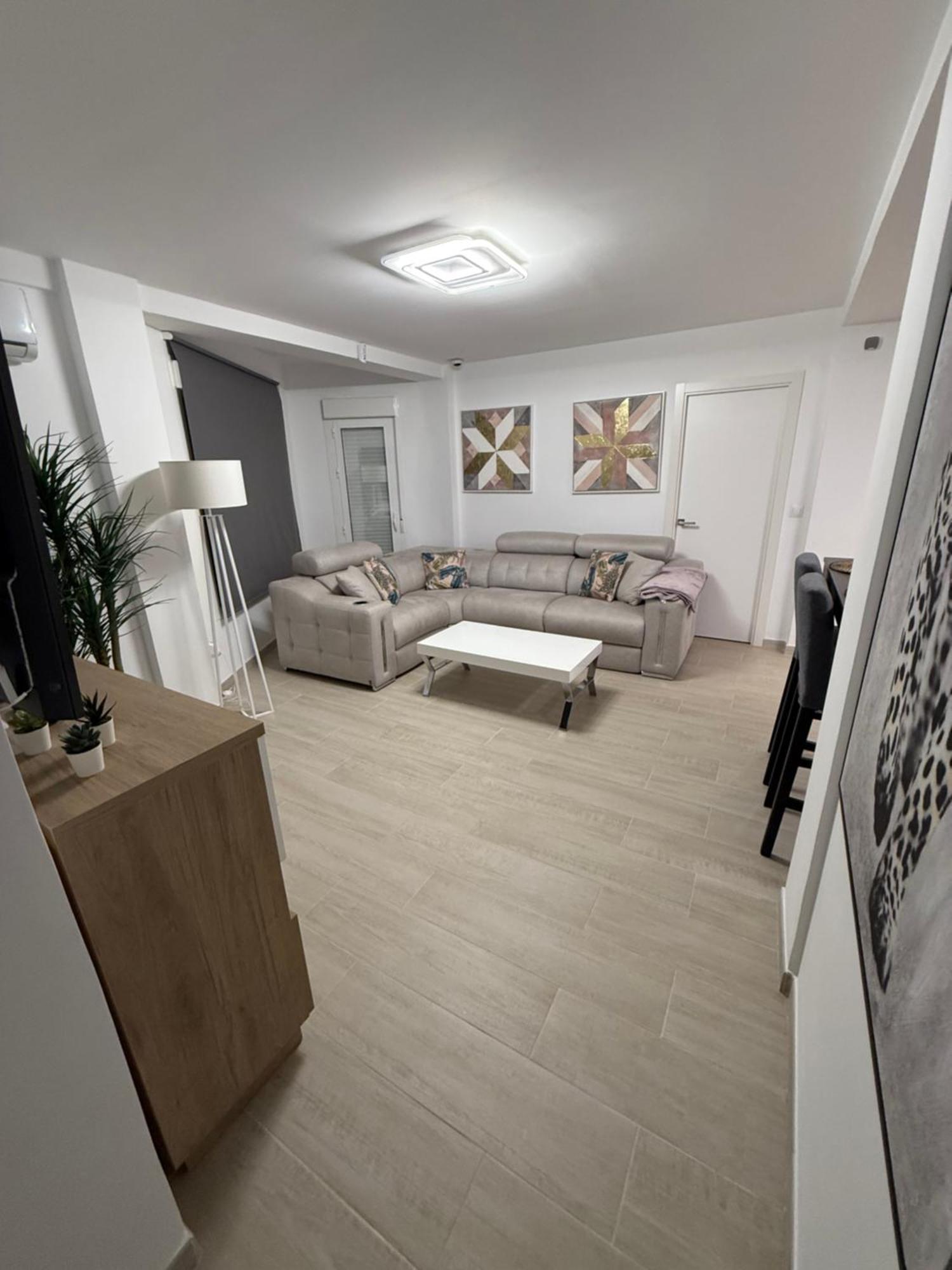Heliomar Apartamento *